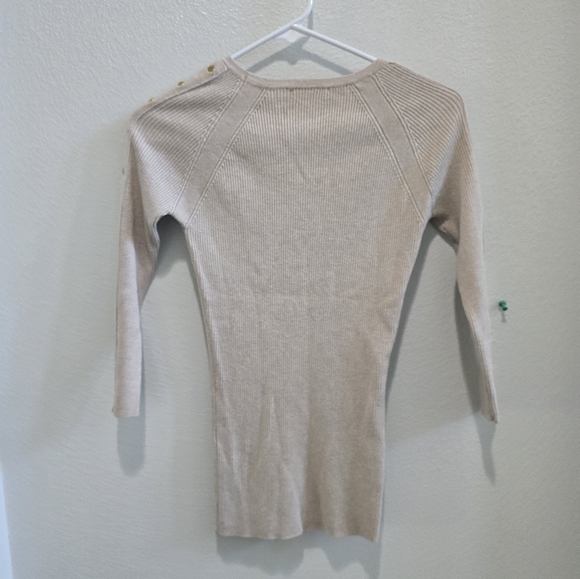 Tan ribbed slim fit sweater with gold decorative rivits. size small - Picture 4 of 4